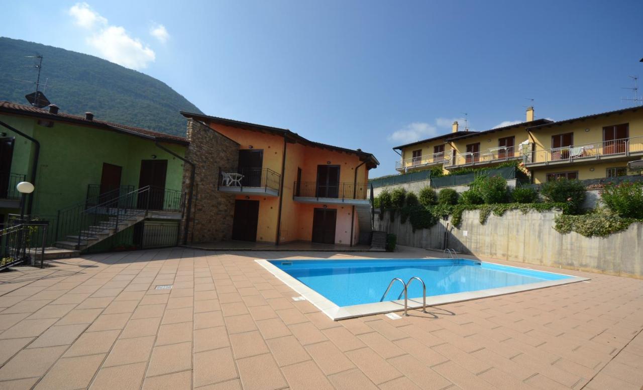 Residenza Coccinelle Vista Lago D'Iseo Tavernola Bergamasca Eksteriør bilde