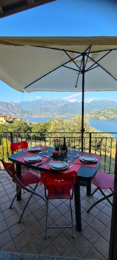 Residenza Coccinelle Vista Lago D'Iseo Tavernola Bergamasca Eksteriør bilde