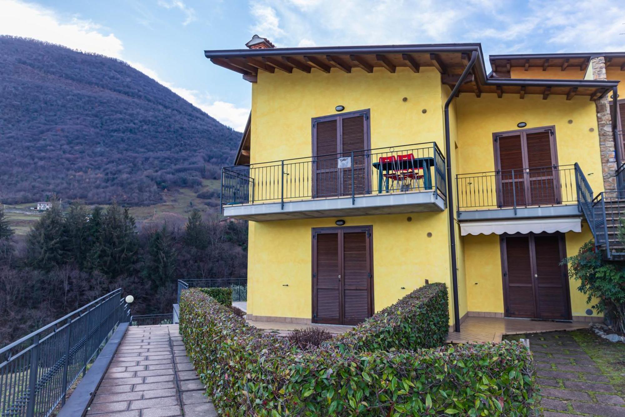 Residenza Coccinelle Vista Lago D'Iseo Tavernola Bergamasca Eksteriør bilde
