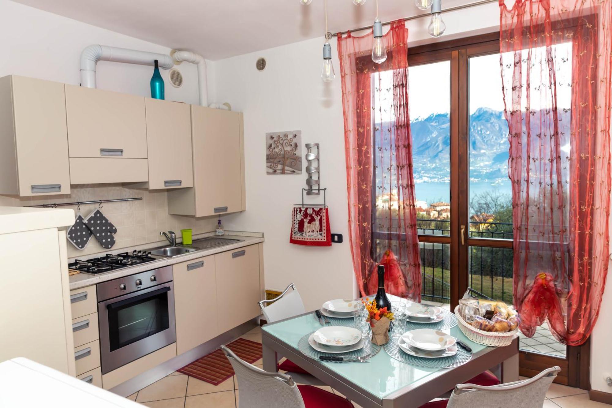 Residenza Coccinelle Vista Lago D'Iseo Tavernola Bergamasca Eksteriør bilde