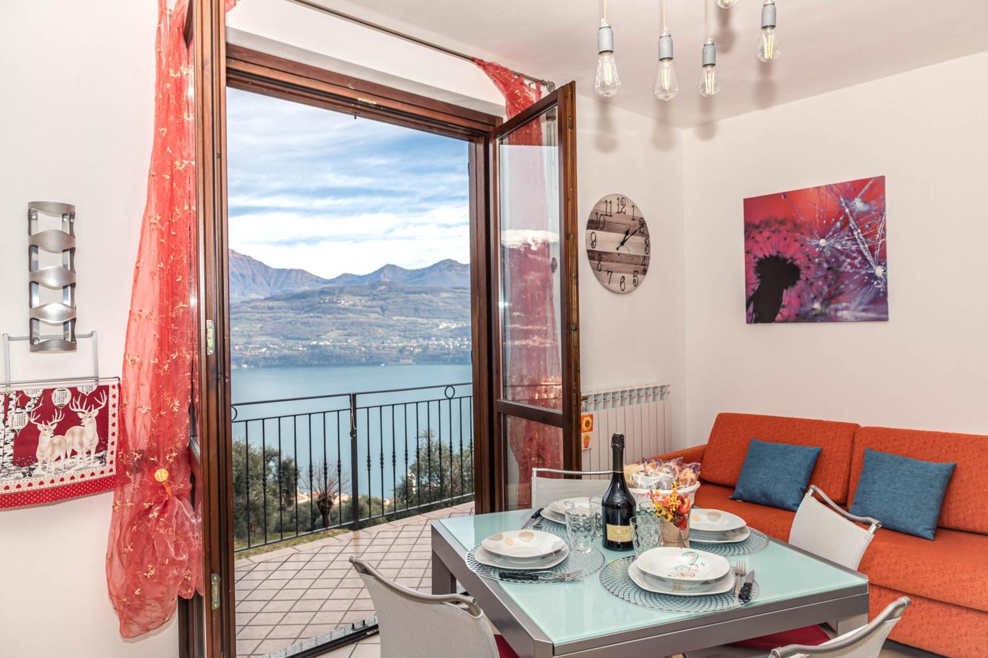 Residenza Coccinelle Vista Lago D'Iseo Tavernola Bergamasca Eksteriør bilde