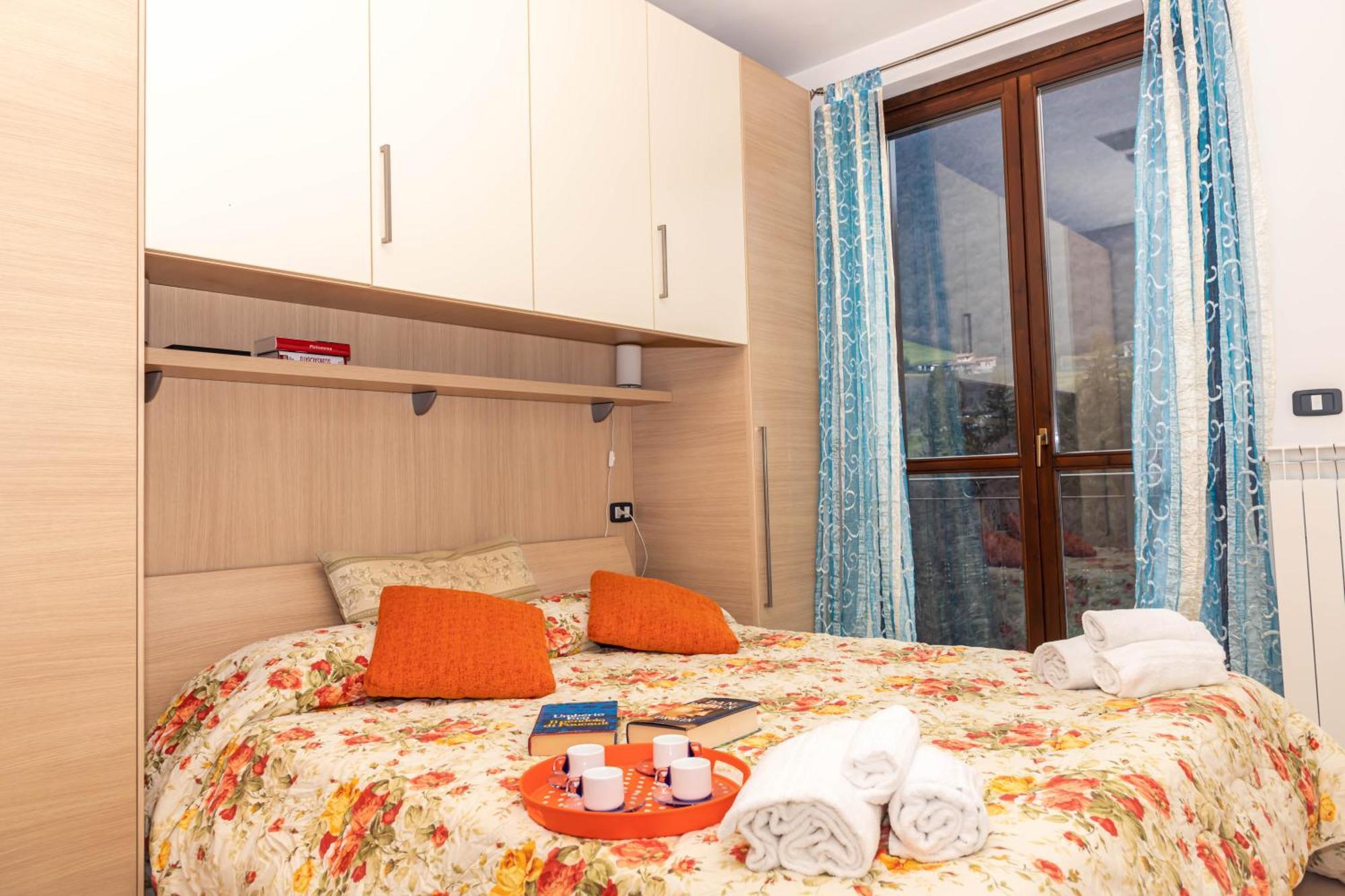 Residenza Coccinelle Vista Lago D'Iseo Tavernola Bergamasca Eksteriør bilde